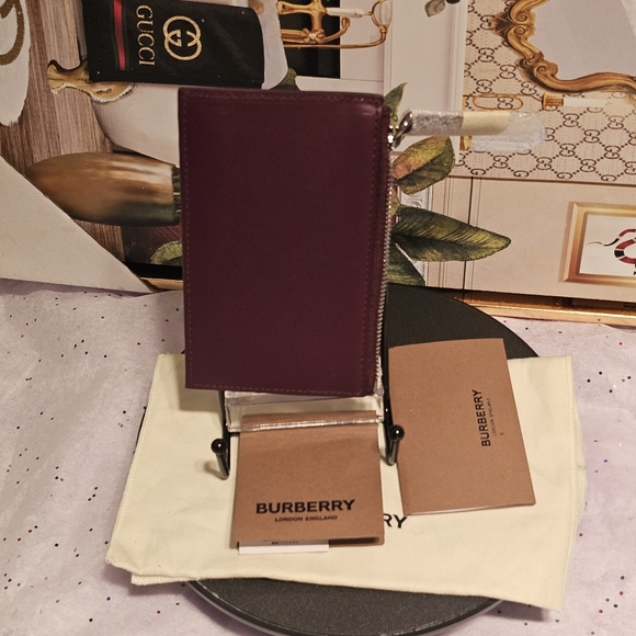 BURBERRY LONDON ENGLAND ALWYN LEATHER POUCH/CARD HOLDER - Picture 10 of 13